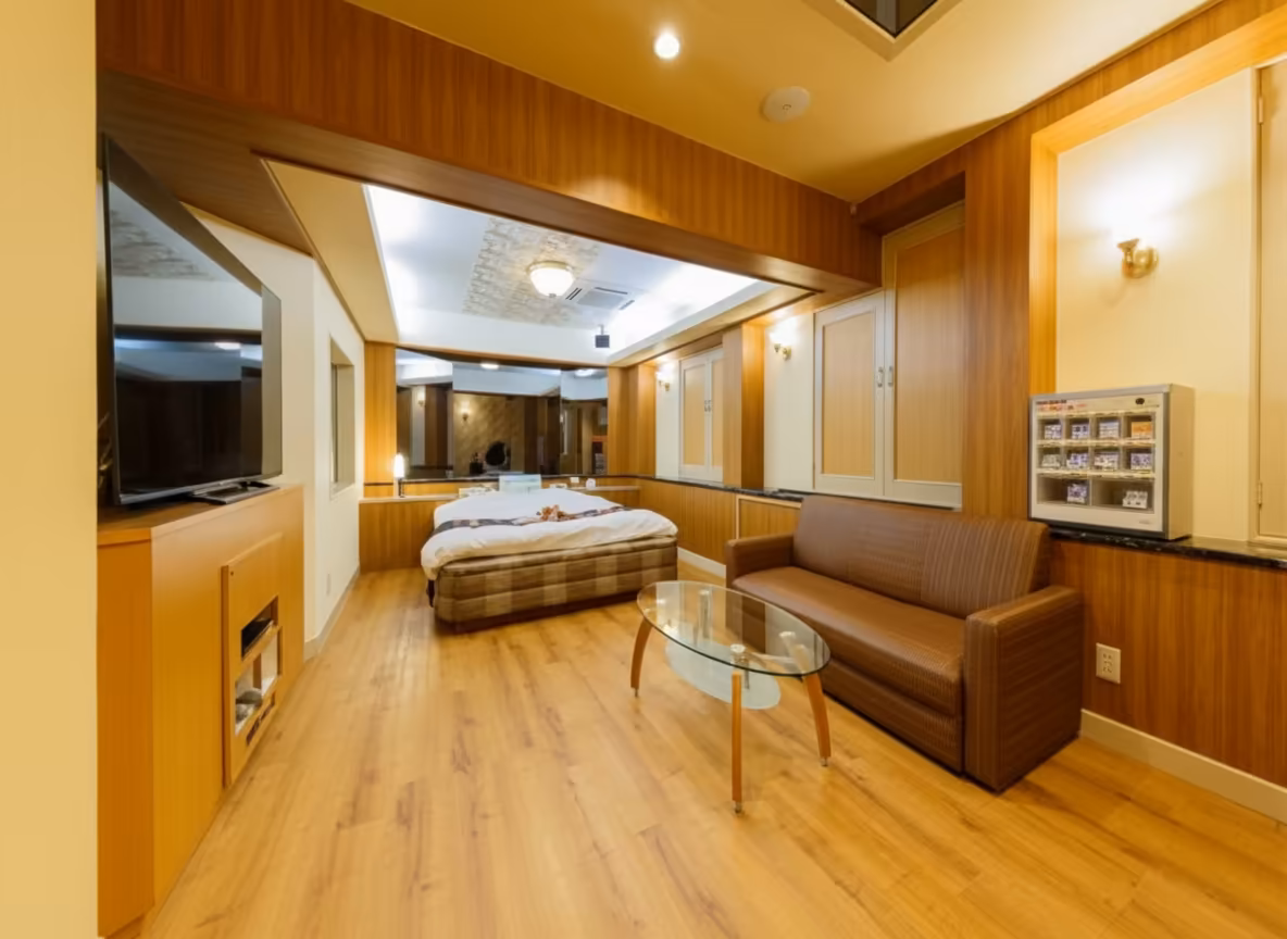 リゾートホテル羽島インター店の画像1